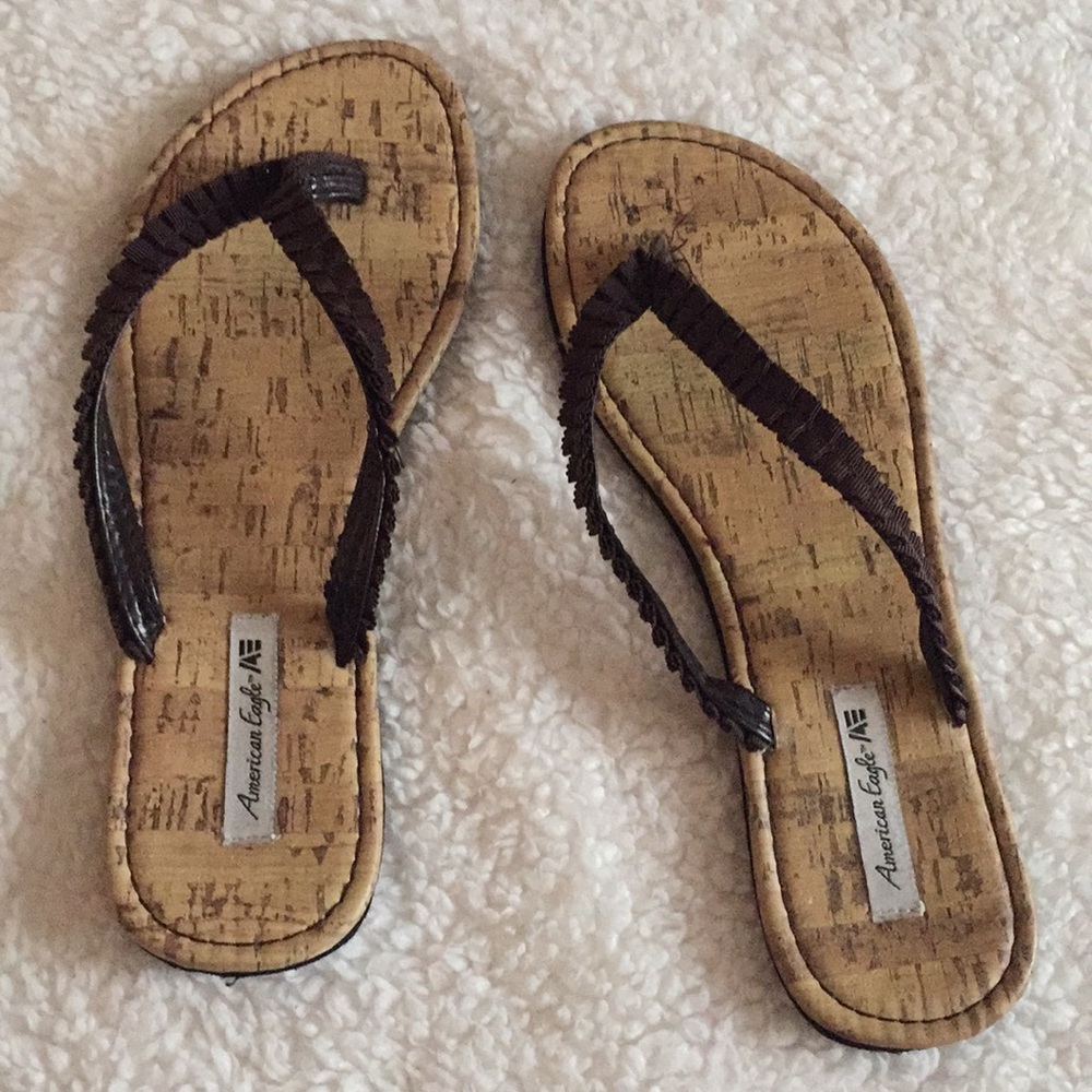 American Eagle Brown Ruffles Flip Flop Sandals